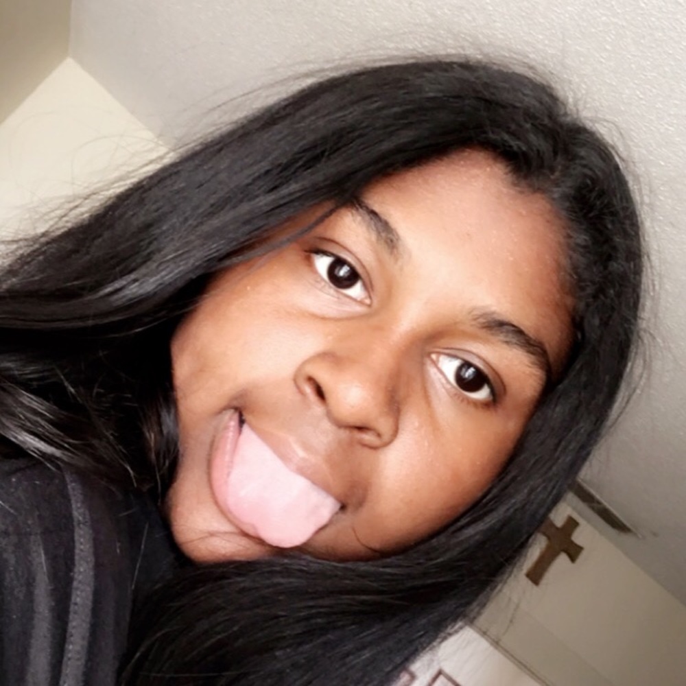 Meet your Posher, Mackenize